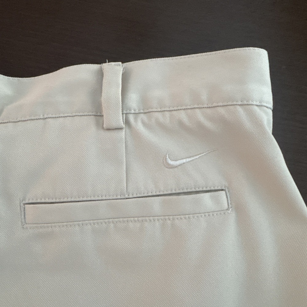 Nike Men's 38x30 (Fit 38x29.5) Beige Pleated Chino Golf Pants Cuffed - Picture 9 of 13